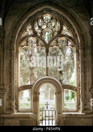 PUERTA DE ACCESO AL INTERIOR DEL CLAUSTRO - GOTICO FLAMIGERO - ESTILO REYES CATOLICOS-S XV. Lage: IGLESIA DE SAN JUAN DE LOS REYES, SPANIEN. Stockfoto