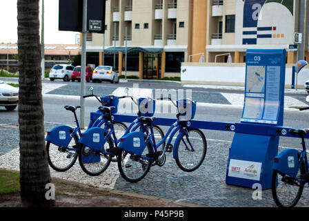 Sistema de emprÃ © stimo de bicicleta na Orla da Praia de Atalaia. AracajÃº/Sergipe, Brasilien - 10/05/2014. Foto: Lorena Travassos/Fotoarena Stockfoto