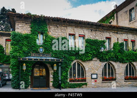 Hotel De La Cite in der mittelalterlichen Altstadt von Carcassonne, einem Hügel Stadt im südlichen Frankreich Stockfoto