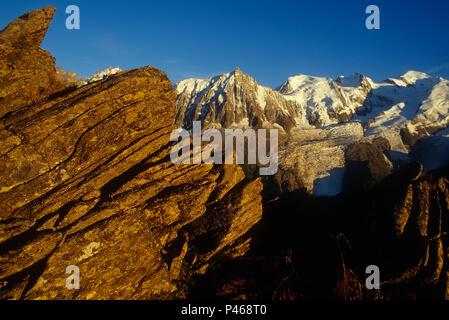 Abendlicht auf den Mont Blanc liegt, wie von Le Brevent, Chamonix gesehen Stockfoto