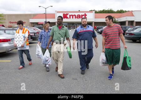 Original Film Titel: Erwachsene 2. Englischer Titel: Erwachsene 2. Regisseur: Dennis Dugan. Jahr: 2013. Stars: ADAM SANDLER, Kevin James, David Spade; Chris Rock. Quelle: Columbia Pictures/Album Stockfoto