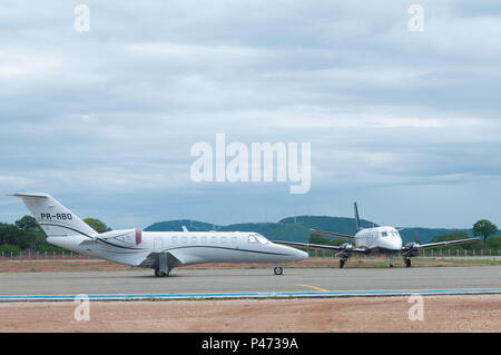 GUANAMBI, BAHIA - 20/12/2014: E PAISSAGENS LOCAIS DO MUNICÍPIO DE GUANAMBI - Aeroporto. (Foto: mourão Panda/Fotoarena) Stockfoto