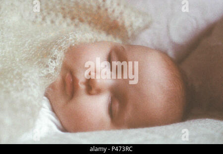 Nahaufnahme von Baby schlafen, 2 Monate alt Stockfoto