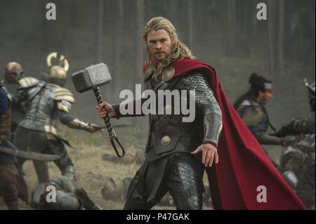 Original Film Titel: Thor: die dunkle Welt. Englischer Titel: Thor: die dunkle Welt. Regisseur: ALAN TAYLOR. Jahr: 2013. Stars: CHRIS HEMSWORTH IST. Credit: MARVEL STUDIOS/Album Stockfoto