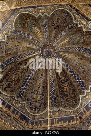 MIHRAB - CUPULA DE LA KIBLA - las mejores DEL MOSAICO BIZANTINO - SIGLO X Ort: MEZQUITA - INTERIEUR, CORDOBA, Spanien. Stockfoto