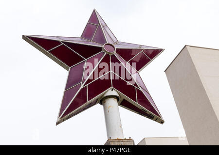 Sofia, Bulgarien, Red Star auf einem Messegelände für sozialistischen Denkmäler Stockfoto