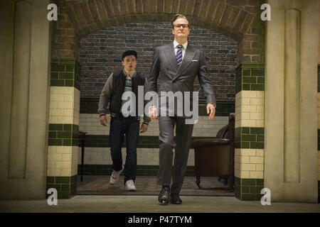 Original Film Titel: KINGSMAN: DER SECRET SERVICE. Englischer Titel: KINGSMAN: DER SECRET SERVICE. Regisseur: Matthew Vaughn. Jahr: 2014. Stars: Colin Firth; TARON EGERTON. Quelle: Twentieth Century Fox/Album Stockfoto