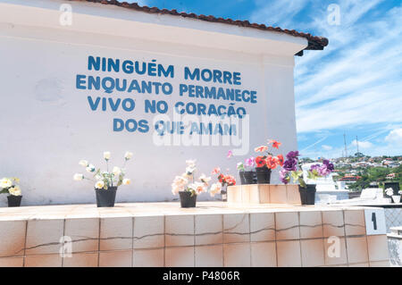 CAMPO BELO, MG - 30/01/15: Cidade de Campo Belo, Minas Gerais. Cemitério Paroquial - Centro. (Foto: mourão Panda/Fotoarena) Stockfoto