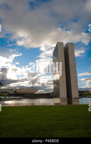 BRASÍLIA, DF - 23/03/2015: Anexos Congresso Nacional do e Câmara dos Deputados vistos da PRAÇA DOS TRÊS PODERES. (Foto: Saulo Cruz/Fotoarena) Stockfoto