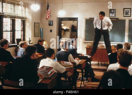 Original Film Titel: Dead Poets Society. Englischer Titel: Dead Poets Society. Regisseur: Peter Weir. Jahr: 1989. Stars: Robin Williams. Credit: TOUCHSTONE PICTURES/Album Stockfoto