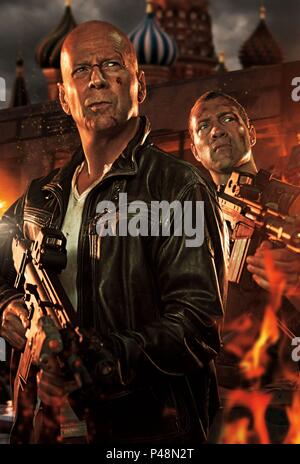 Original Film Titel: EIN GUTER TAG ZUM STERBEN. Englischer Titel: EIN GUTER TAG ZUM STERBEN. Regisseur: John Moore. Jahr: 2013. Stars: Bruce Willis; JAI COURTNEY. Quelle: Twentieth Century Fox/Album Stockfoto