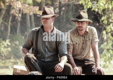 Original Film Titel: AS I LAY DYING. Englischer Titel: AS I LAY DYING. Regisseur: James Franco. Jahr: 2013. Stars: James Franco; JIM PARRACK. Credit: RABBITBANDINI PRODUKTIONEN/Album Stockfoto