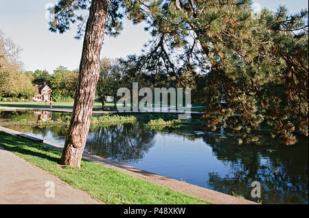 See an der Alexandra Park, Hastings, East Sussex, UK Ende Frühjahr/Anfang Sommer Stockfoto