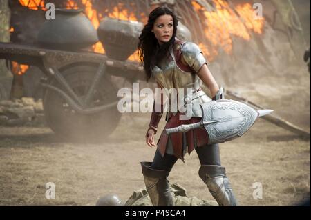 Original Film Titel: Thor: die dunkle Welt. Englischer Titel: Thor: die dunkle Welt. Regisseur: ALAN TAYLOR. Jahr: 2013. Stars: JAIMIE ALEXANDER. Credit: MARVEL STUDIOS/Album Stockfoto