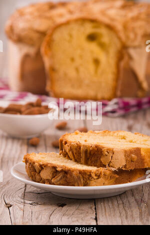 Ostern Taube Brot (Colomba Pasquale) Stockfoto