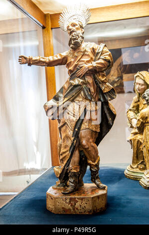 MARIANA, MG - 23.09.2015: MUSEU DE ARTE SACRA ARQUIDIOCESANO - Obra von Joaquim ão' atribuída ein Antônio Francisco Lisboa o'Aleijadinho" (primeira Fase - 1760-1774 em Madeira policromada e dourada Arquidiocesano keine Museu de Arte Sacra, kom Sede na antiga Casa Domvikar und erguida keine século dezoito ao Lado da Igreja da Sé (antiga Igreja Nossa Senhora da Assunção) e considerado o Mais Rico de Minas e o Segundo do Brasil que tem em Seu acervo pinturas, esculturas, entalhes e Obras em Pedra Sabão, Ouro e Prata datadas a partir do século 16. (Foto: mourão Panda/Fotoarena) Stockfoto