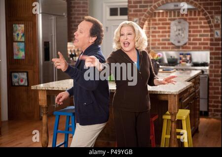 Original Film Titel: elterliche Begleitung. Englischer Titel: elterliche Begleitung. Regisseur: ANDY FICKMAN. Jahr: 2012. Stars: BETTE MIDLER; Billy Crystal. Credit: WALDEN MEDIA/Album Stockfoto