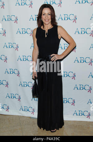 Patricia Heaton eintrifft, um den Geist von Hollywood Awards im Beverly Hilton in Los Angeles. November 18, 2005.03 HeatonPatricia 028 Red Carpet Event, Vertikal, USA, Filmindustrie, Prominente, Fotografie, Bestof, Kunst, Kultur und Unterhaltung, Topix Prominente Fashion/Vertikal, Besten, Event in Hollywood Leben - Kalifornien, Roter Teppich und backstage, USA, Film, Stars, Film Stars, TV Stars, Musik, Promis, Fotografie, Bestof, Kunst, Kultur und Unterhaltung, Topix, vertikal, eine Person aus dem Jahr 2005, Anfrage tsuni@Gamma-USA.com Mode - Voll Stockfoto