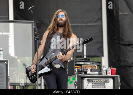 Oshkosh, Wisconsin, USA. 20 Juni, 2018. GRAHAM DELOACH der tausend Pferde während Land USA Music Festival bei Ford Festival Park in Oshkosh, Wisconsin Credit: Daniel DeSlover/ZUMA Draht/Alamy leben Nachrichten Stockfoto
