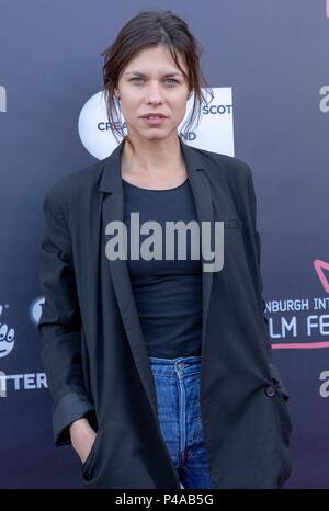 Edinburgh, Großbritannien. Juni 2018 21. Richter photocall in Edinburgh International Film Festival im Bild: Ana Ularu, Schauspieler (Michael Powell Jury) Credit: Rich Dyson/Alamy leben Nachrichten Stockfoto