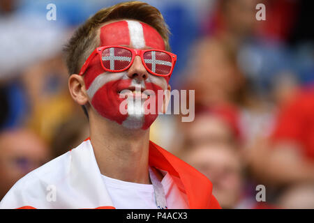 Samara, Russland. 21 Juni, 2018. Dänische Ventilator, Fußballfan, junger Mann, Dänemark (DEN) - Australien (AUS) 1-1, Vorrunde, Gruppe C, Match 22, am 21.06.2018 in Samara, Samara Arena. Fußball-WM 2018 in Russland vom 14.06. - 15.07.2018. | Verwendung der weltweiten Kredit: dpa/Alamy leben Nachrichten Stockfoto