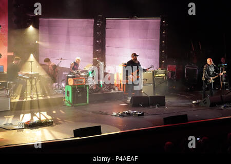 London, Großbritannien. 21 Juni, 2018. Mogwai live auf der Bühne im Festsaal im Southbank Centre als Teil der Robert Smith's Meltdown Festival in London. Foto Datum: Donnerstag, 21. Juni 2018. Credit: Roger Garfield/Alamy leben Nachrichten Stockfoto