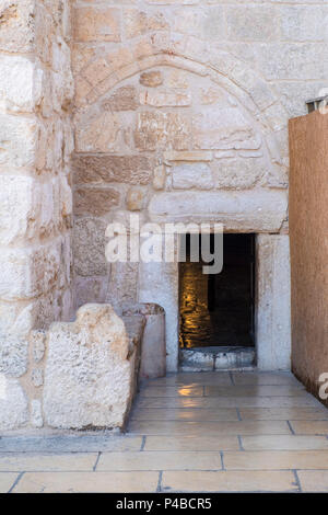 Eingang der Kirche der Geburt, Bethlehem, West Bank, Palästina Stockfoto