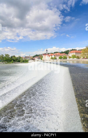 Landsberg am Lech, Lech Lechwehr (Wehr) am Fluss Lech, historisches Zentrum, Schwaben, Bayern, Deutschland Stockfoto