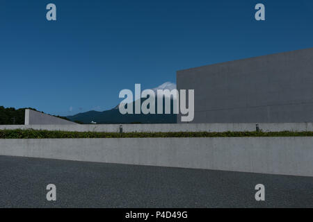 Shoji Ueda Museum für Fotografie, entworfen von dem japanischen Architekten Shin Takamatsu. Stockfoto