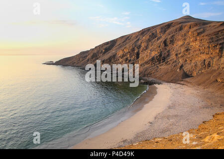 La Mina Beach am frühen Morgen in Paracas National Reserve, Peru. Hauptzweck des Reservats ist zum Schutz der marinen Ökosysteme und historische Kultur Stockfoto