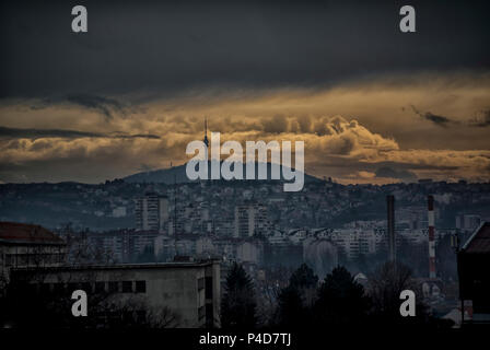 Berg Avala in Belgrad, kurz vor dem Sturm Stockfoto