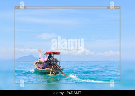 Webseite Design Konzept, traditionelle thailändische Long-tail-Boot bewegen auf dem Meer, Krabi in Thailand Hintergrund. Stockfoto