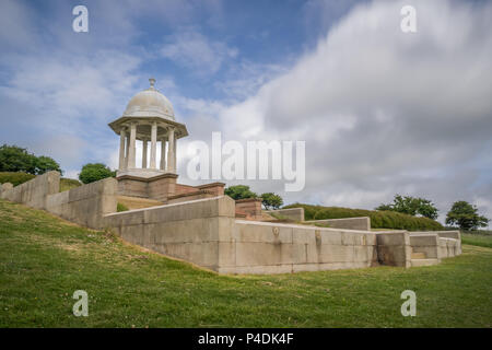 Chattri First World war Memorial auf den South Downs bei Brighton, East Sussex, Großbritannien, in Erinnerung an die gefallenen Soldaten des indischen Kontinents. Stockfoto