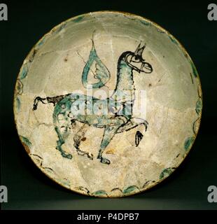 Grün und Mangan die Platte mit einem Pferd. Omeyyad Dynastie. Cordoba, das Archäologische Museum. Spanien. Lage: MUSEO ARQUEOLOGICO - COLECCION, CORDOBA, Spanien. Stockfoto