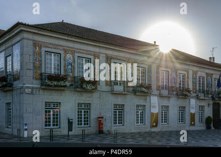 Rathaus mit Azulejos, wie portugiesische Kacheln und religiöse Symbole bekannt eingerichtet Stockfoto