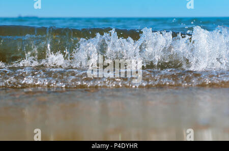 Meer Wasser Schaum, sea wave, die Aufregung am Meer, das Wasser kocht Stockfoto