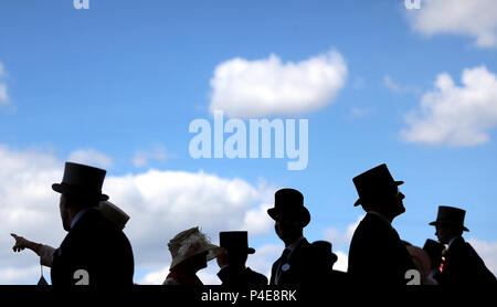 Rennfahrer am dritten Tag von Royal Ascot auf der Rennbahn Ascot. DRÜCKEN SIE VERBANDSFOTO. Bilddatum: Donnerstag, 21. Juni 2018. Siehe PA Story RACING Ascot. Bildnachweis sollte lauten: Nigel French/PA Wire. Stockfoto