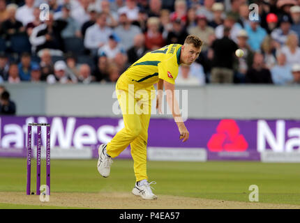 Australiens Billy Stanlake bowling während der eine Tag Länderspiel im Emirates Riverside, Chester-le-Street. PRESS ASSOCIATION Foto. Bild Datum: Donnerstag, Juni 21, 2018. Siehe PA Geschichte Cricket England. Foto: Richard Verkäufer/PA-Kabel. Einschränkungen: Nur für den redaktionellen Gebrauch bestimmt. Keine kommerzielle Nutzung ohne vorherige schriftliche Zustimmung der EZB. Standbild nur verwenden. Keine bewegten Bilder zu senden emulieren. Nicht entfernen oder verdecken von Sponsor Logos. Stockfoto