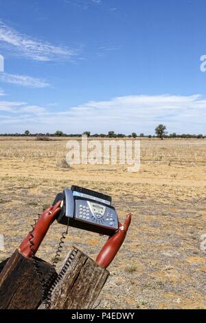 Telefon kunst Eintropfen im ländlichen Australien, Wiedergeltingen, Western Australia | Verwendung weltweit Stockfoto