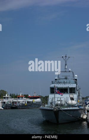 Archer Class Patrol Schiff HMS Dasher P280 neben in Lowestoft, Großbritannien Stockfoto