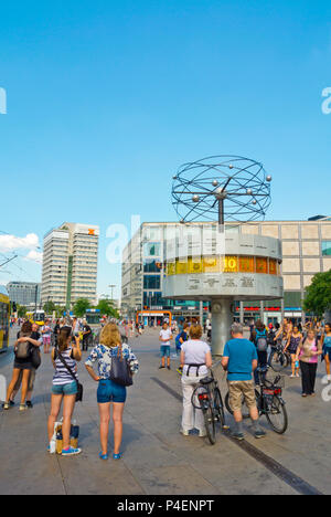 Weltzeituhr, Weltzeituhr, Alexanderplatz, Berlin, Deutschland Stockfoto
