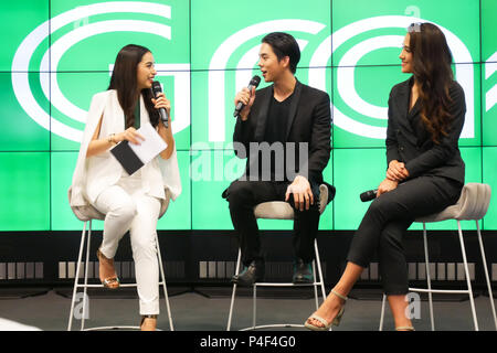 BANGKOK, THAILAND - 5. SEPTEMBER 2017: Pachara Chirathivat, Superstar und Moderator der Greifer Thailand mit exklusiven Interview über eine neue Kampagne für Stockfoto