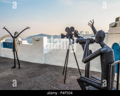 Haeundae, Busan, Südkorea - Juni, 2017: Metall Skulpturen auf der Haeundae promenade Förderung der Busan International Film Festival mit dem gwangan Stockfoto