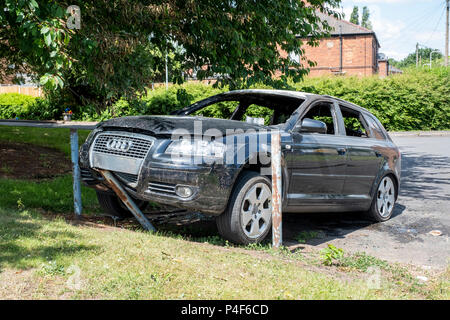 Schwarz Audi A 3 gestohlen und torched Stockfoto