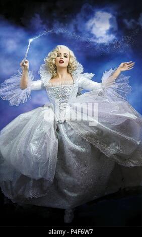 Original Film Titel: Cinderella. Englischer Titel: Cinderella. Regisseur: Kenneth Branagh. Jahr: 2015. Stars: Helena Bonham Carter. Credit: WALT DISNEY PRODUCTIONS/Album Stockfoto