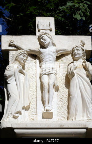 Die Kreuzigung und Tod Jesu Christi, der Weg Marias in Klenovnik, Kroatien. Stockfoto