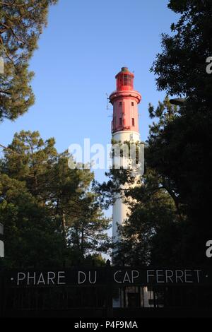 Der Leuchtturm (Le Phare) in Cap Ferret, Aquitanien, Frankreich Stockfoto