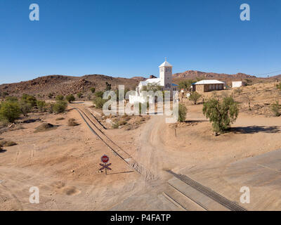 Deutsche Wüste Dorf Aus im südlichen Namibia im Januar 2018 getroffen Stockfoto