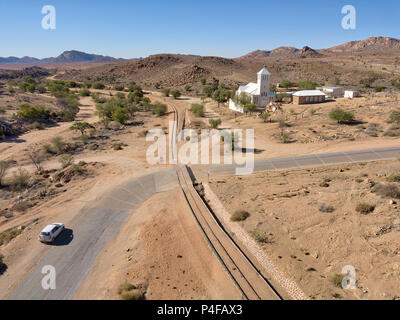 Deutsche Wüste Dorf Aus im südlichen Namibia im Januar 2018 getroffen Stockfoto