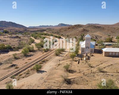 Deutsche Wüste Dorf Aus im südlichen Namibia im Januar 2018 getroffen Stockfoto